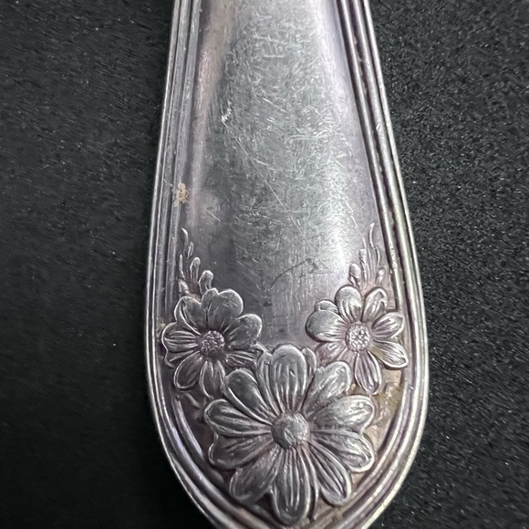 Antique Roger and Sons serving fork stamped 1910. - Picture 4 of 5